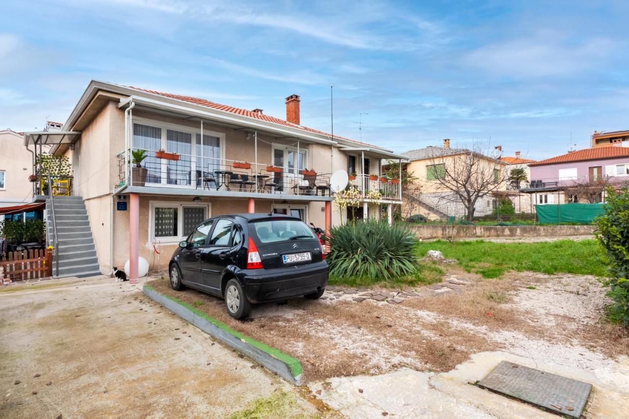 Apartment Sissy Ровинь Экстерьер фото
