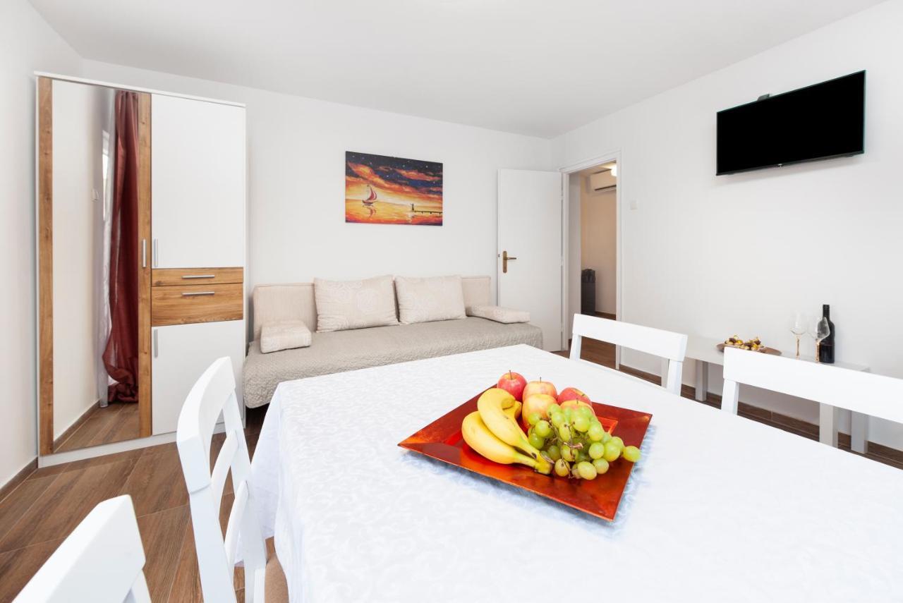 Apartment Sissy Ровинь Экстерьер фото